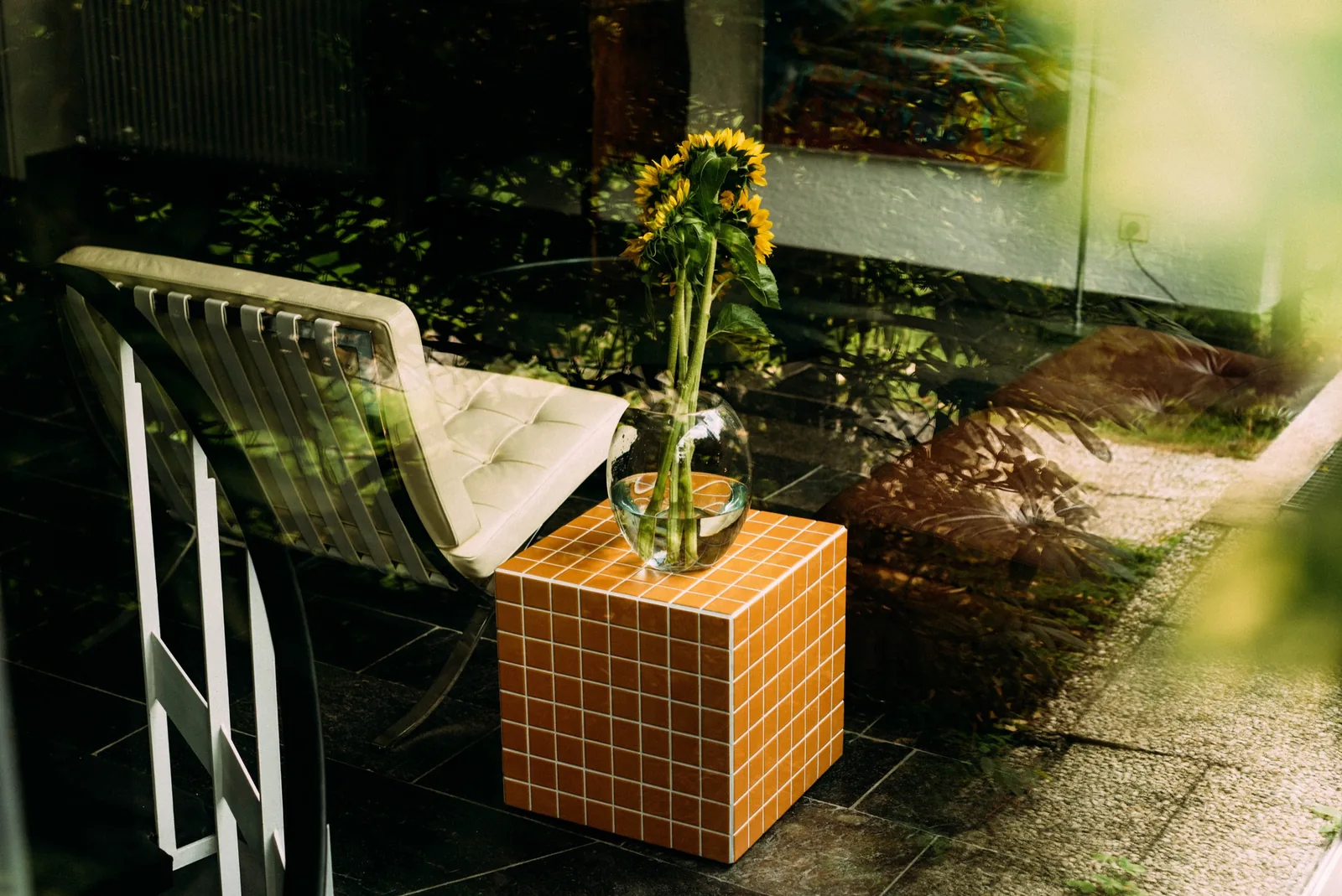 Klub Kalinski — Interieur-Editorial mit Fliesen-Cube
