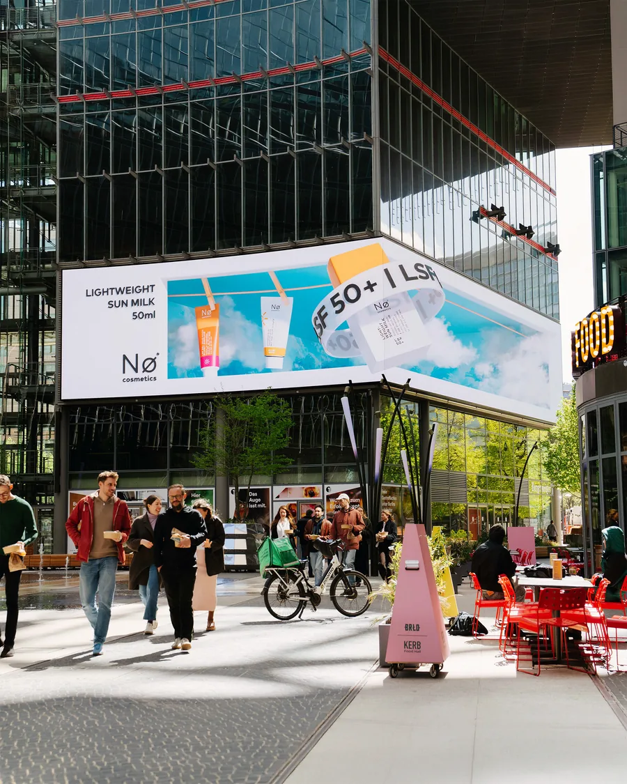 Nø cosmetics — 3D DOOH am Sony Center Berlin
